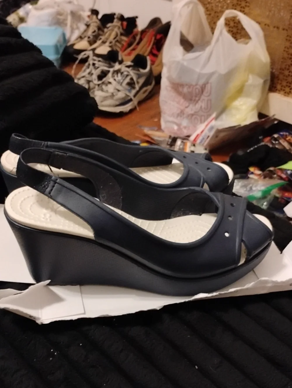 CROCS NAVY BLUE PEEP TOE SLING BACK WEDGE SANDALS EXCELLENT CONDITION